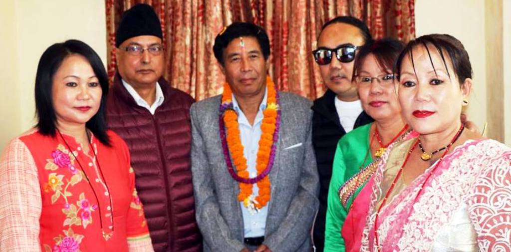 Vetran Singer Surya Thulung with his sister & relatives.