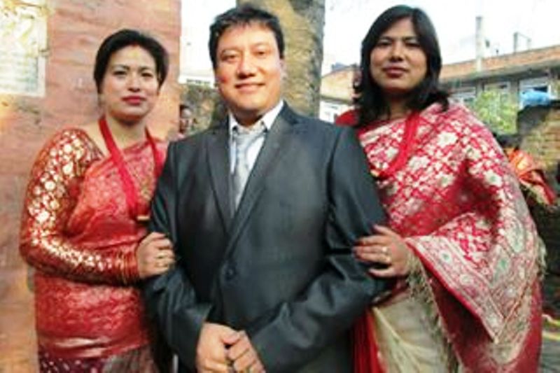 Famous Nepalese Artist Manish Kumar Shrestha with her sister Kalyani Shrestha & Reena Shrestha for ready to Bhaiteeka poze.