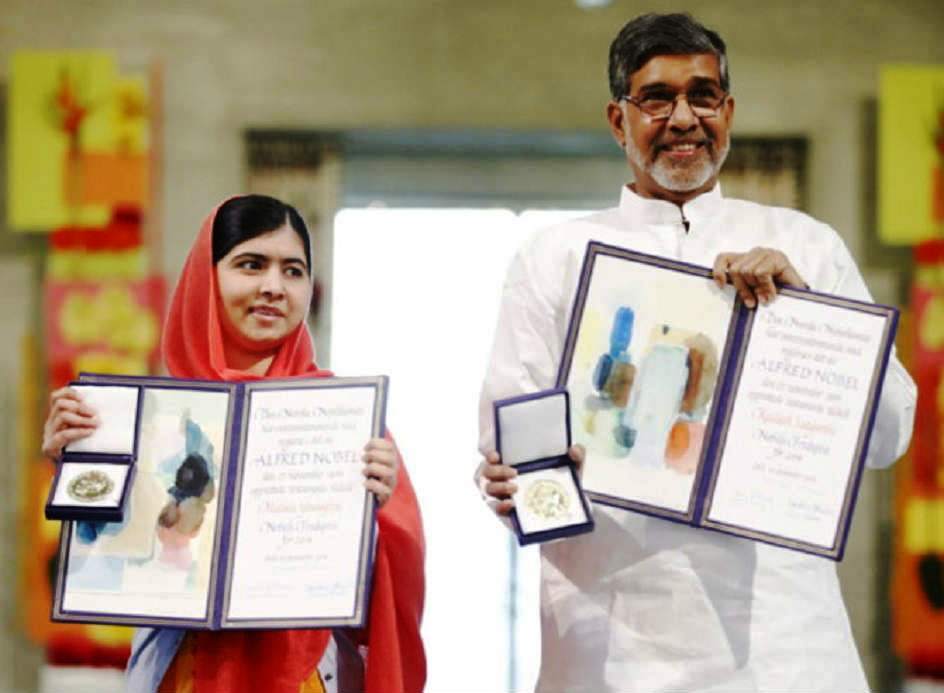 चोरिएको यही प्रमाण पत्र हो –नोबेल पुरस्कार बिजेता कैलाश सत्यार्थी र पाकिस्तानकी मलाला युसुफजई। 