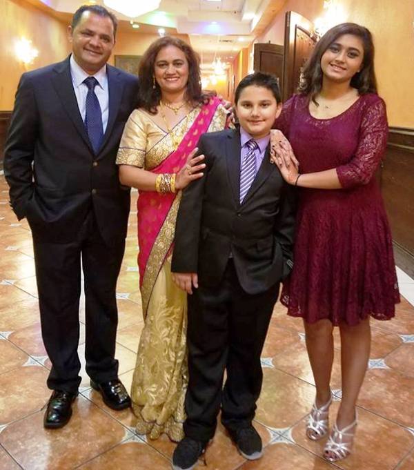 Vetran Comediyen Actor Narayan Tripathi with his Lovely Family.